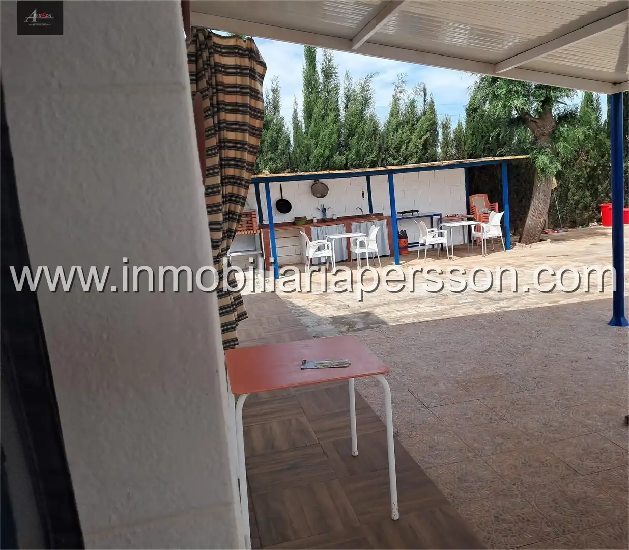 Terrassa de Finca rústica en venda en Fuente Palmera amb Aire condicionat, Piscina i Moblat