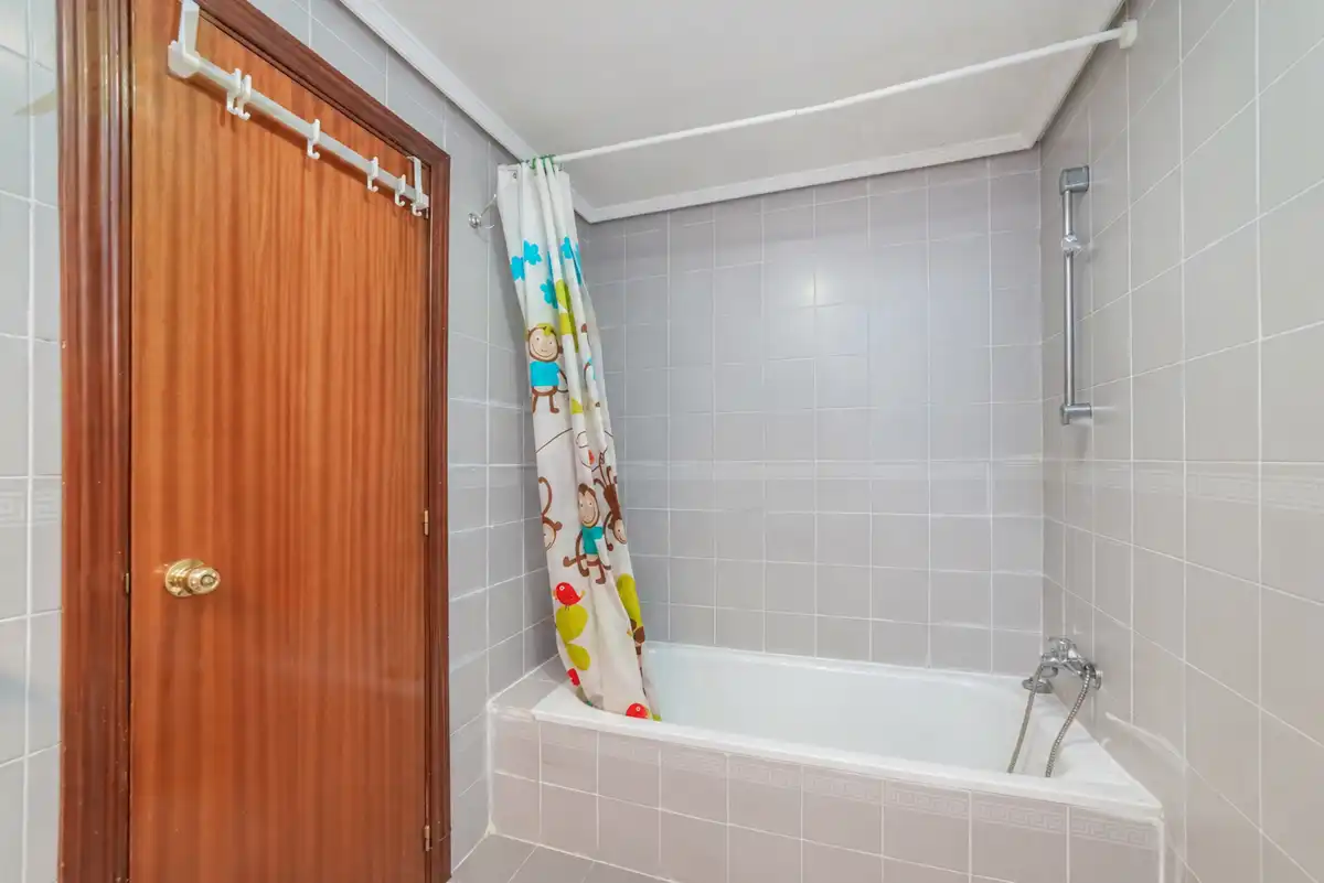 Bathroom of Flat for sale in Ciempozuelos  with Air Conditioner, Heating and Terrace