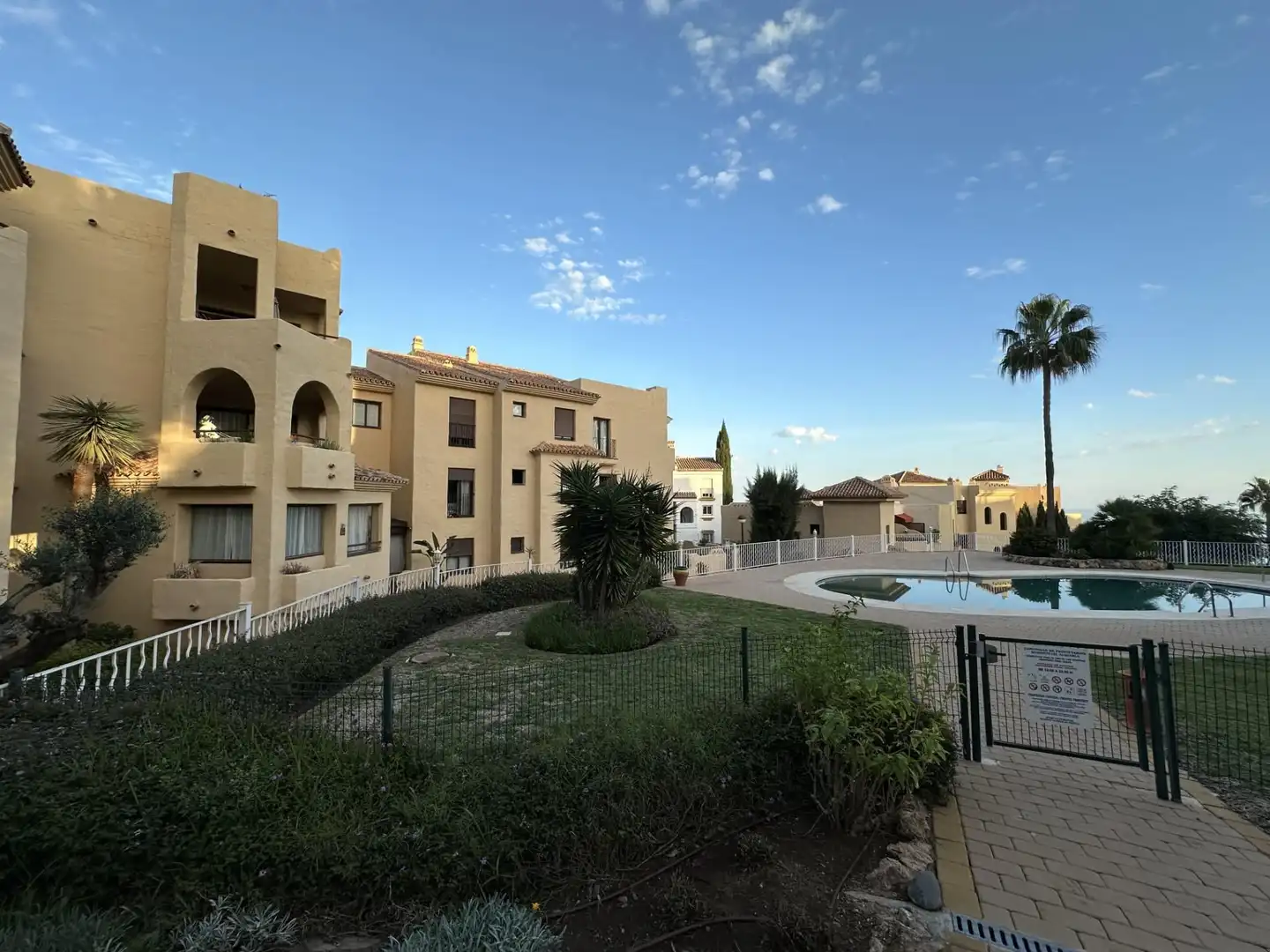 Exterior view of Flat for sale in Benalmádena  with Air Conditioner, Heating and Terrace