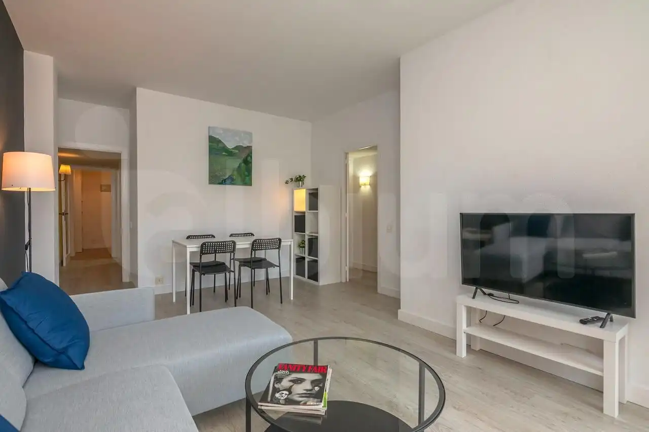 Living room of Flat for rent in Barcelona  with Heating, Parquet flooring and Terrace