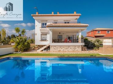 Villa con balcone in vendita a Villa de Otura