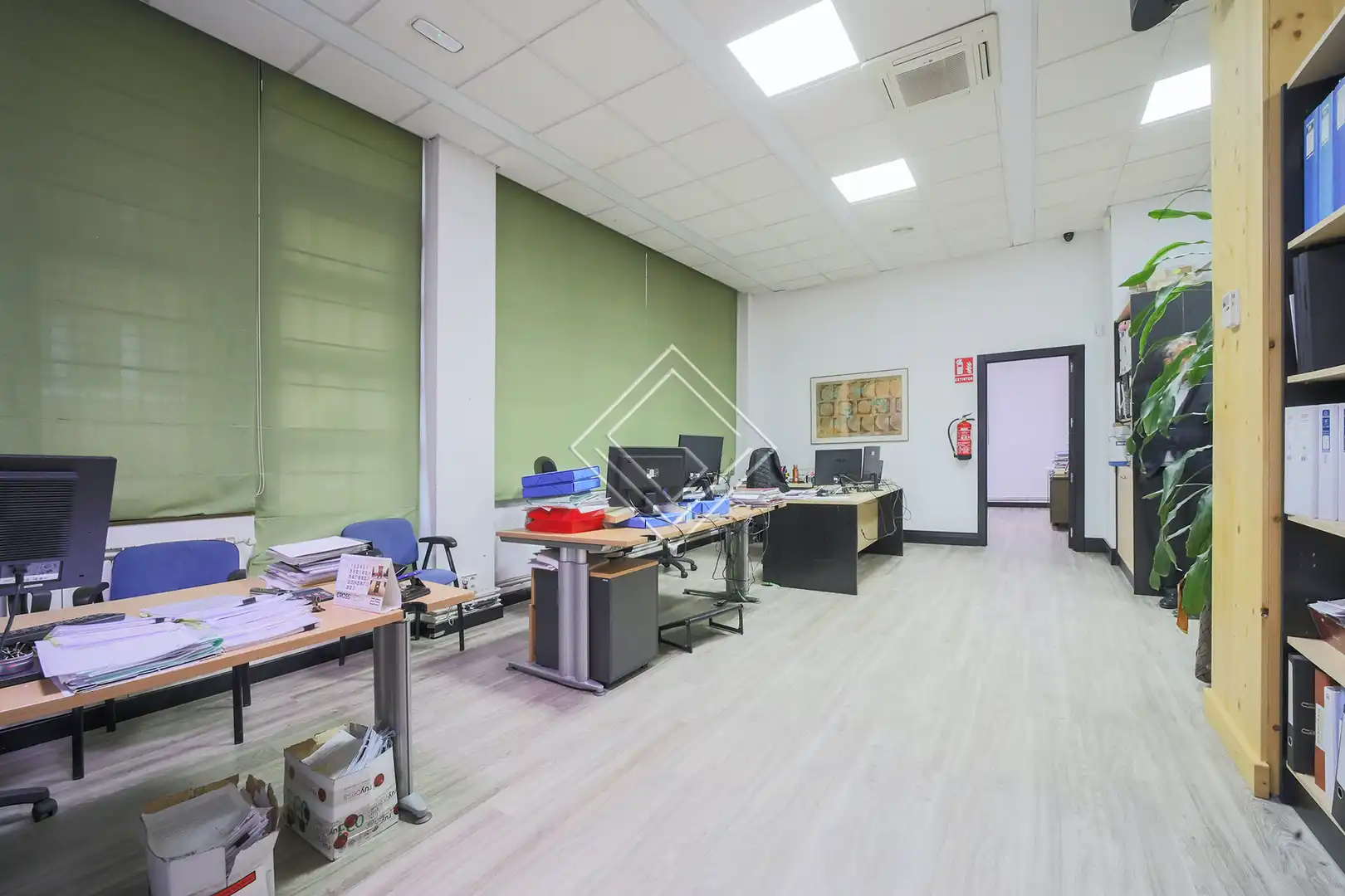 Büro zum Verkauf in Madrid mit Klimaanlage und Heizung