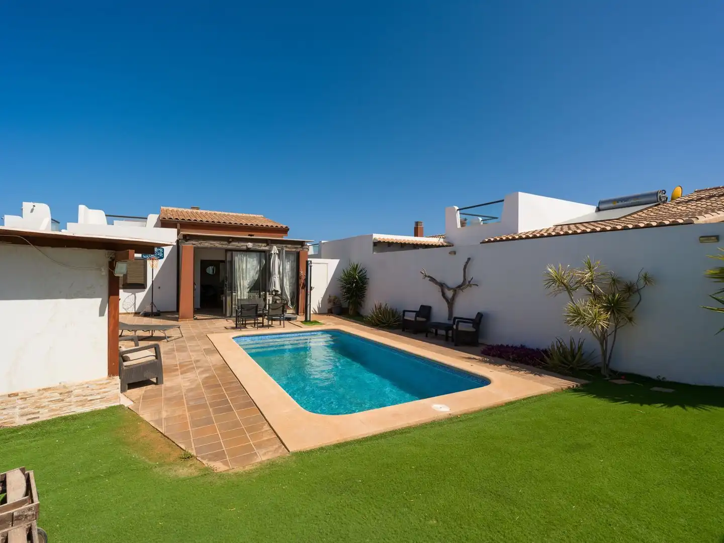 Piscina de Casa o chalet en venta en Antigua con Aire acondicionado, Jardín privado y Terraza