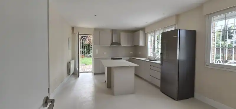 Kitchen of Houses for sale in Villaviciosa de Odón  with Air Conditioner, Heating and Terrace