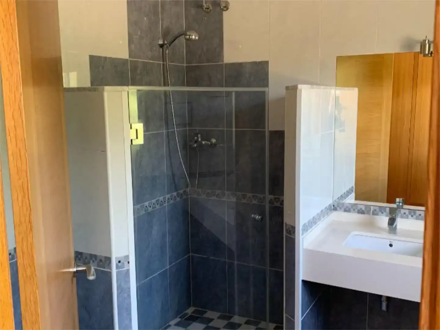 Baño de Piso en venta en Cubelles con Aire acondicionado, Jardín privado y Parquet