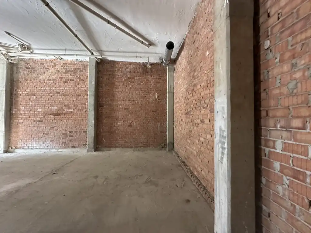 Local comercial en venda a Casco Antiguo, imagen 2