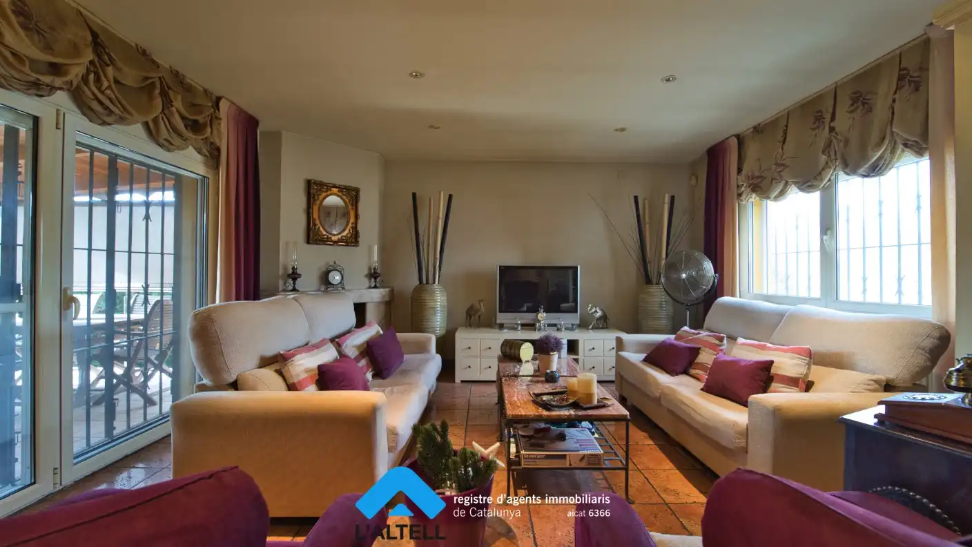 Living room of Houses for sale in L'Ametlla del Vallès  with Air Conditioner, Heating and Private garden