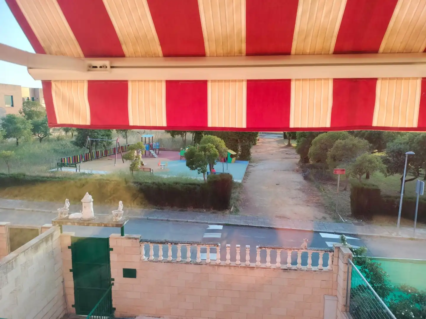 Jardí de Casa adosada en venda en Argamasilla de Calatrava amb Aire condicionat, Calefacció i Terrassa