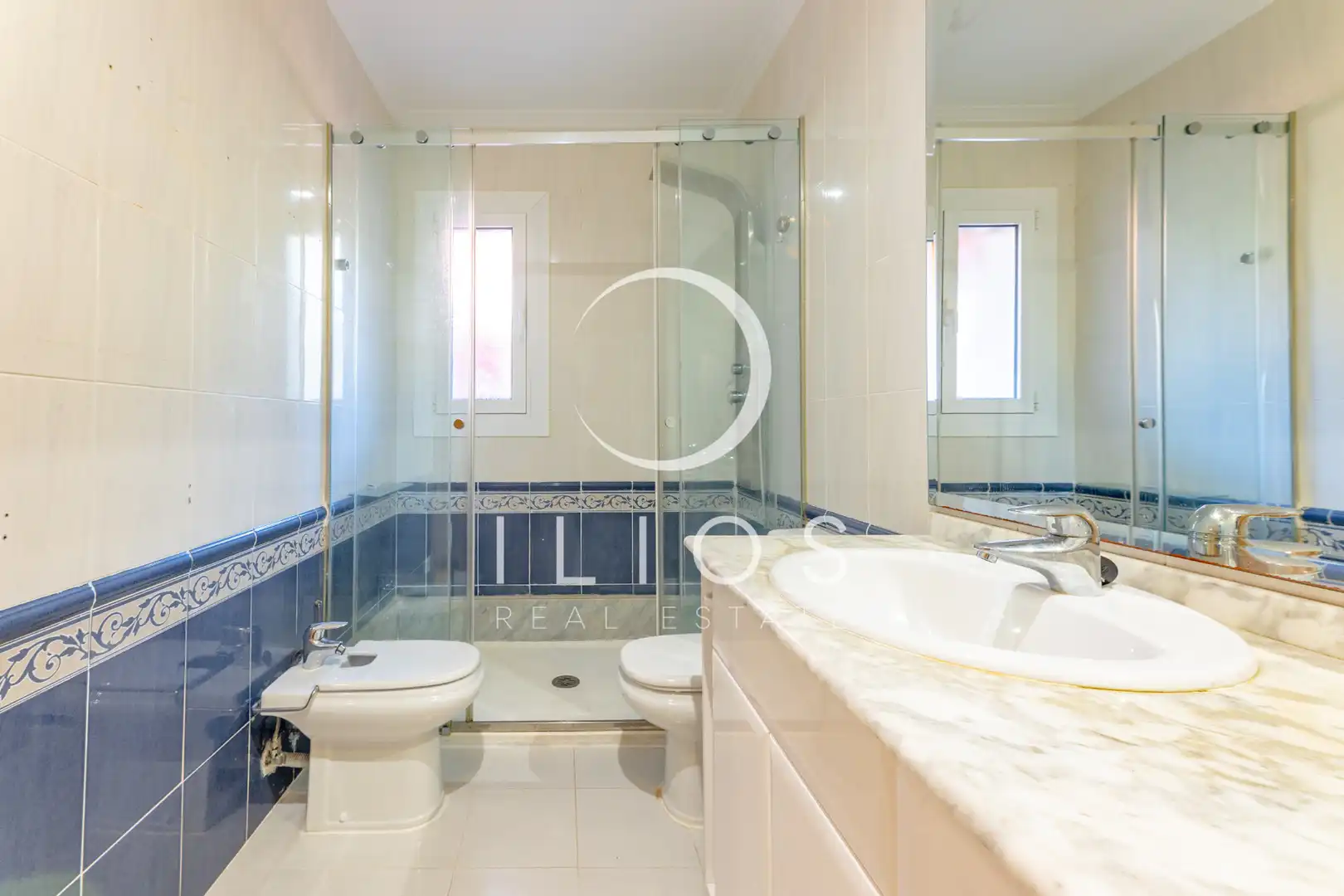 Bany de Casa o xalet de lloguer en Sagunto / Sagunt amb Aire condicionat, Calefacció i Jardí privat