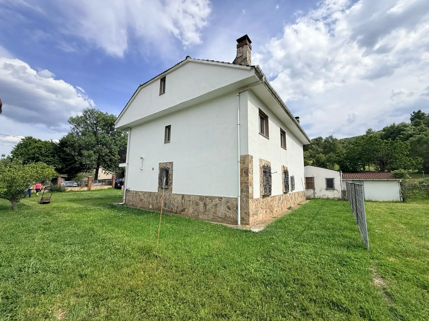 Vista exterior de Casa o chalet en venta en Soto y Amío con Calefacción, Jardín privado y Parquet