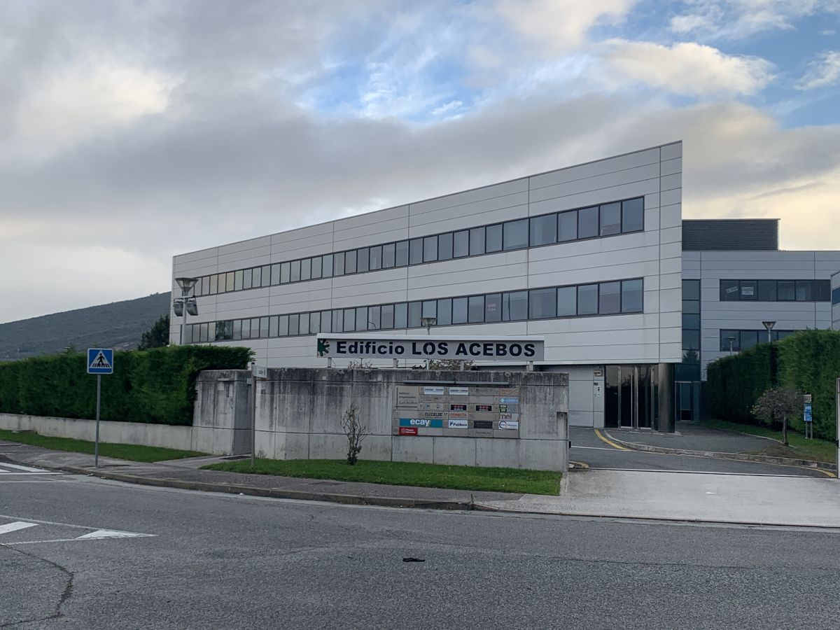Vista exterior de Oficina en venda en  Pamplona / Iruña amb Aire condicionat i Traster