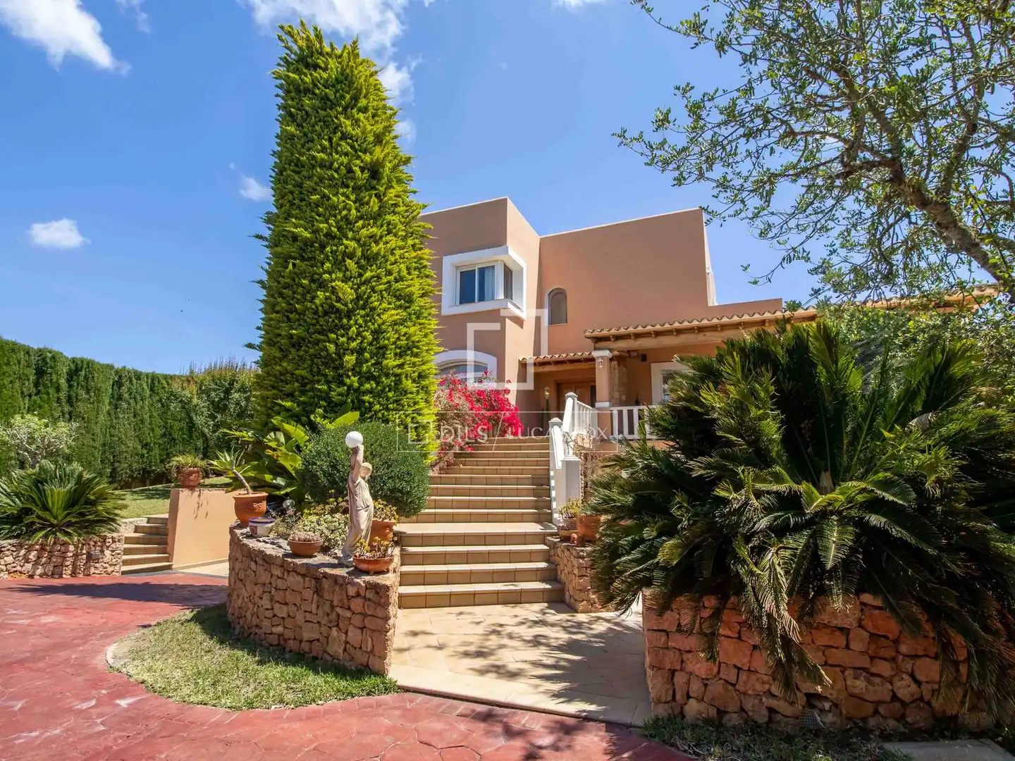 Vista exterior de Casa o chalet en venta en Santa Eulària des Riu con Aire acondicionado, Calefacción y Jardín privado