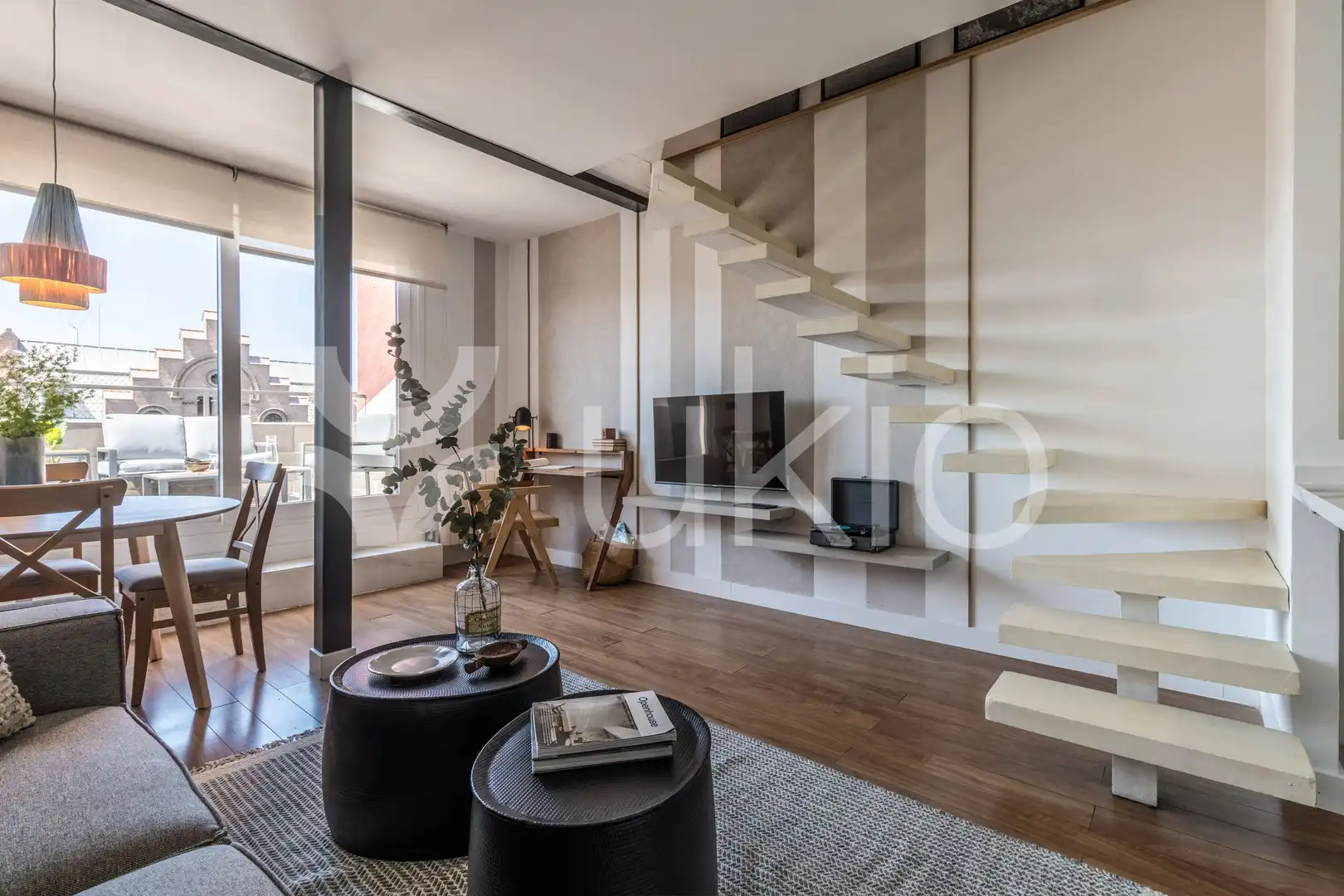 Sala de estar de Apartamento de alquiler en Madrid con Aire acondicionado, Calefacción y Terraza