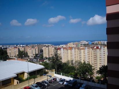 Vista exterior de Pis en venda en Las Palmas de Gran Canaria amb Balcó