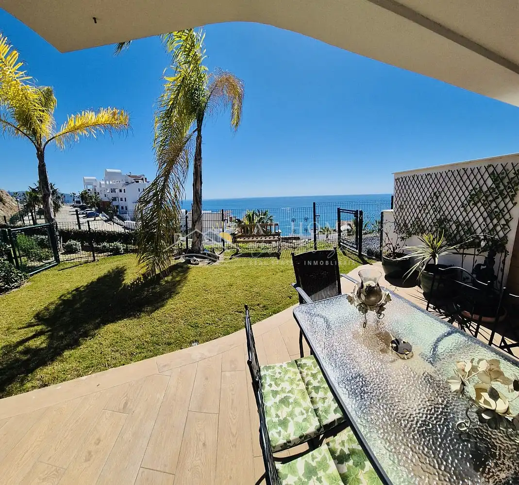 Apartament amb piscina en venda a Torrox Pueblo
