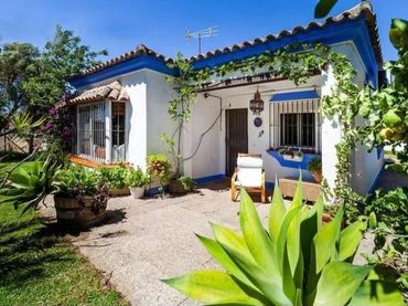 Xalet amb piscina en venda a Los Franceses – La Vega