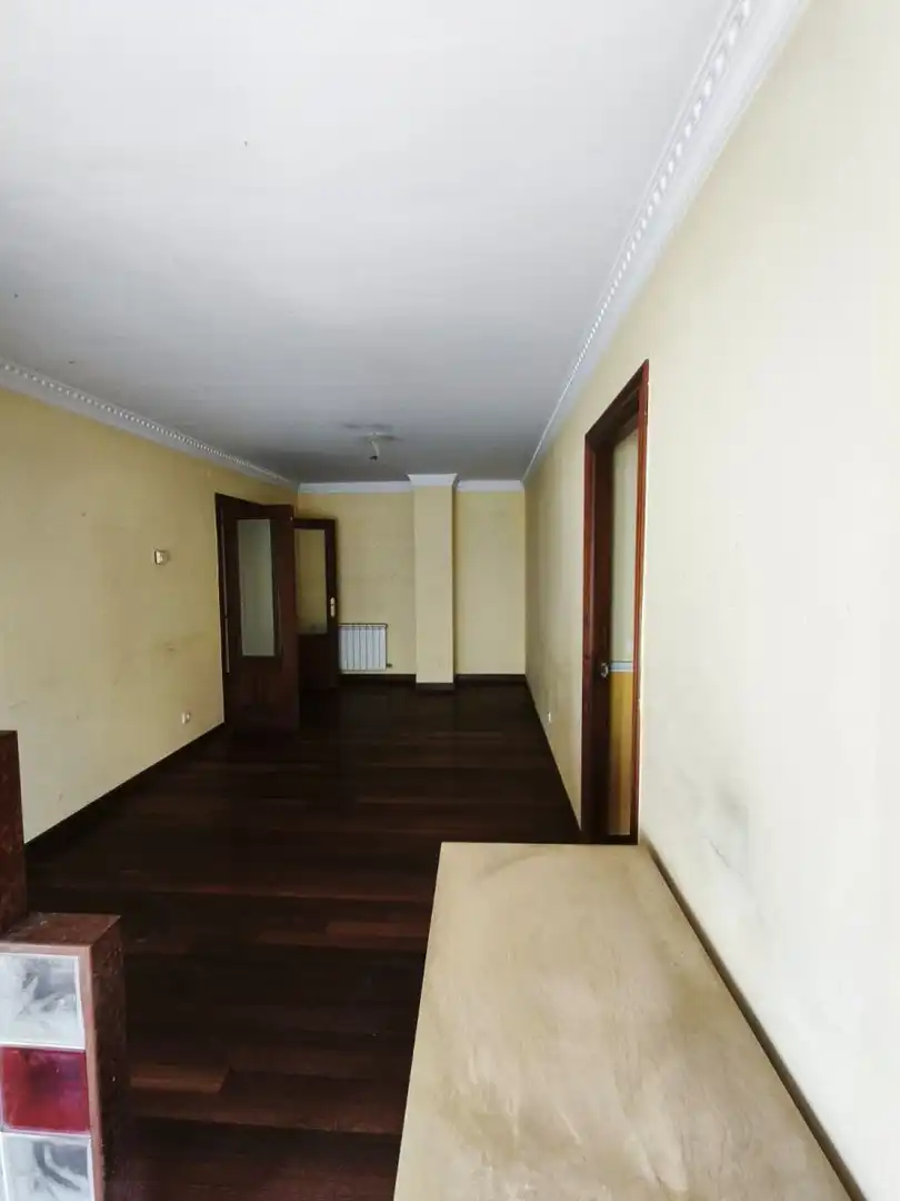Piso en venta en Santa Cruz de Bezana con Calefacción y Terraza