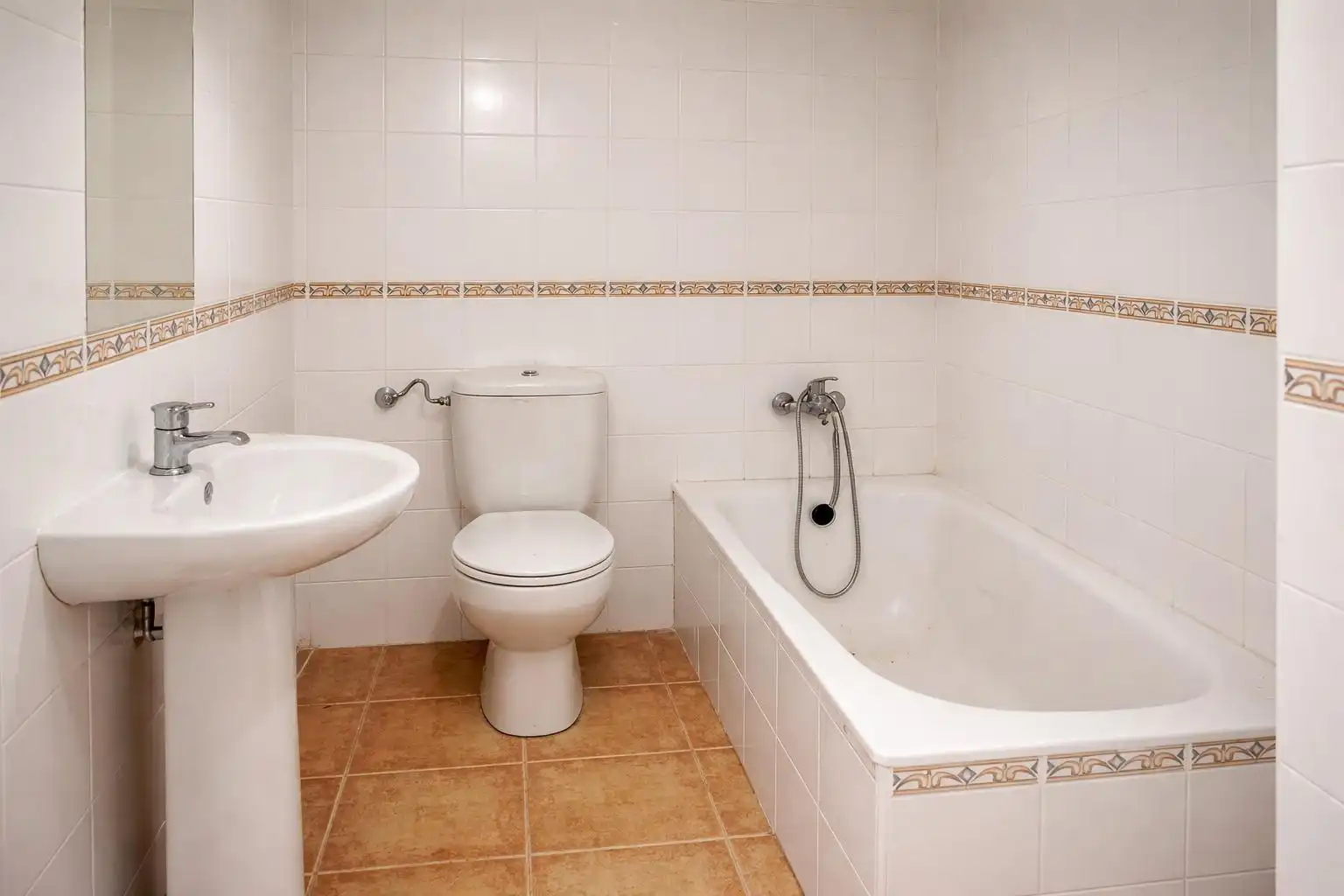 Baño de Finca rústica en venta en La Figuera