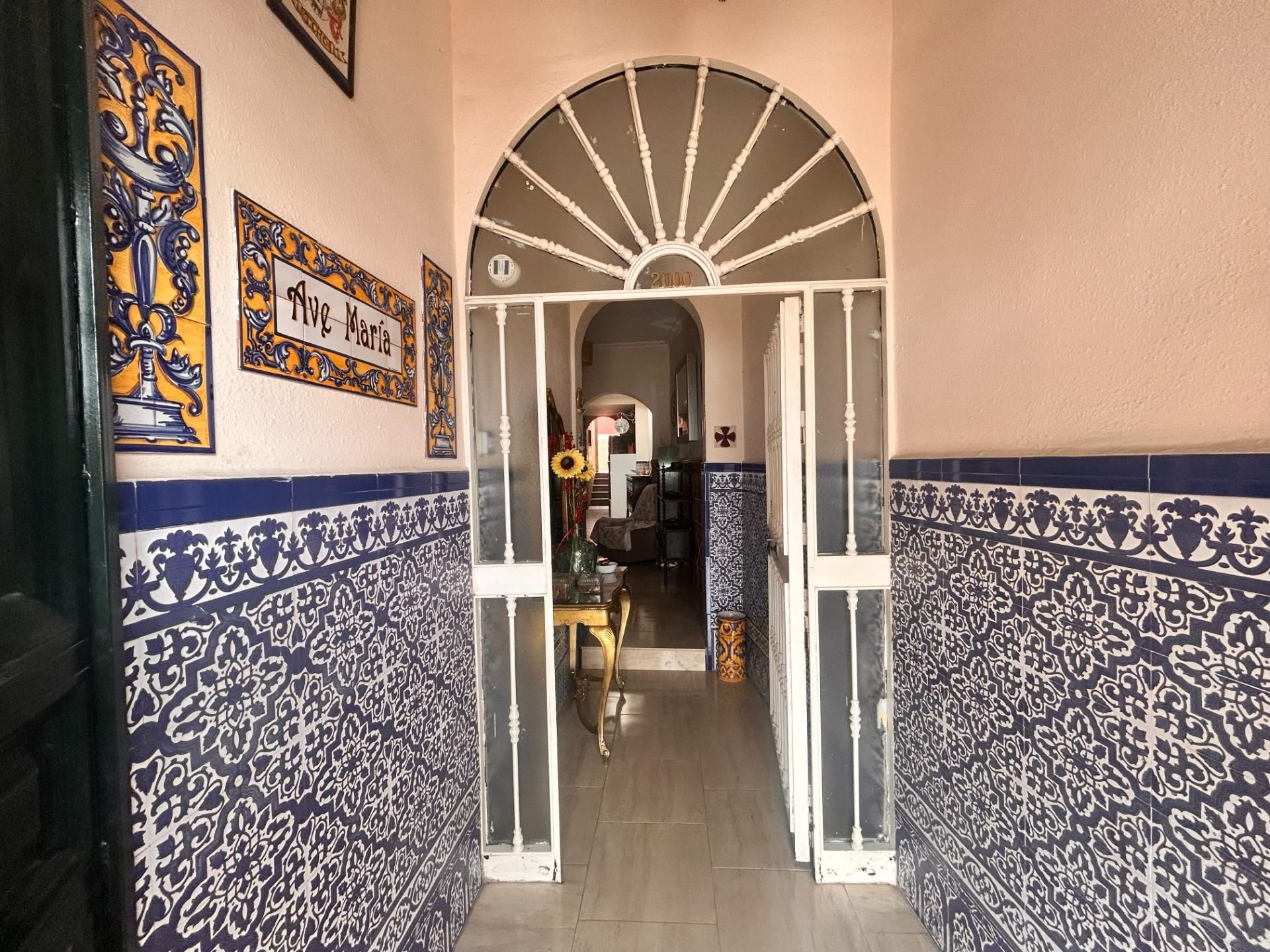 Casa o xalet en venda en San Juan de Aznalfarache amb Terrassa