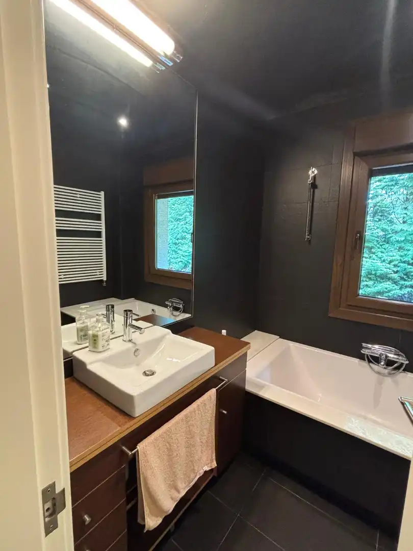 Bathroom of Houses for sale in Ames  with Private garden, Parquet flooring and Terrace