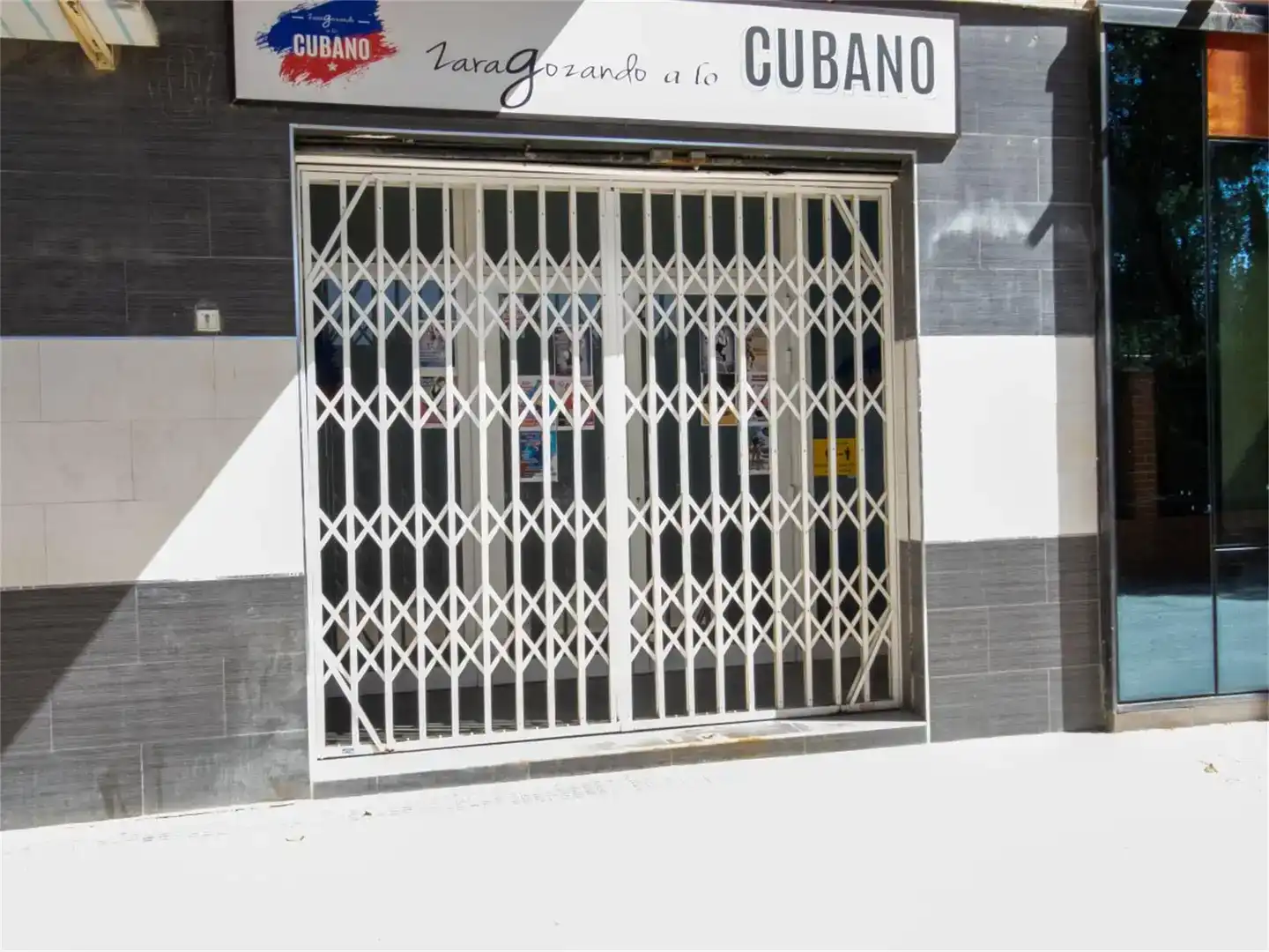 Local de lloguer en Actur-Rey Fernando