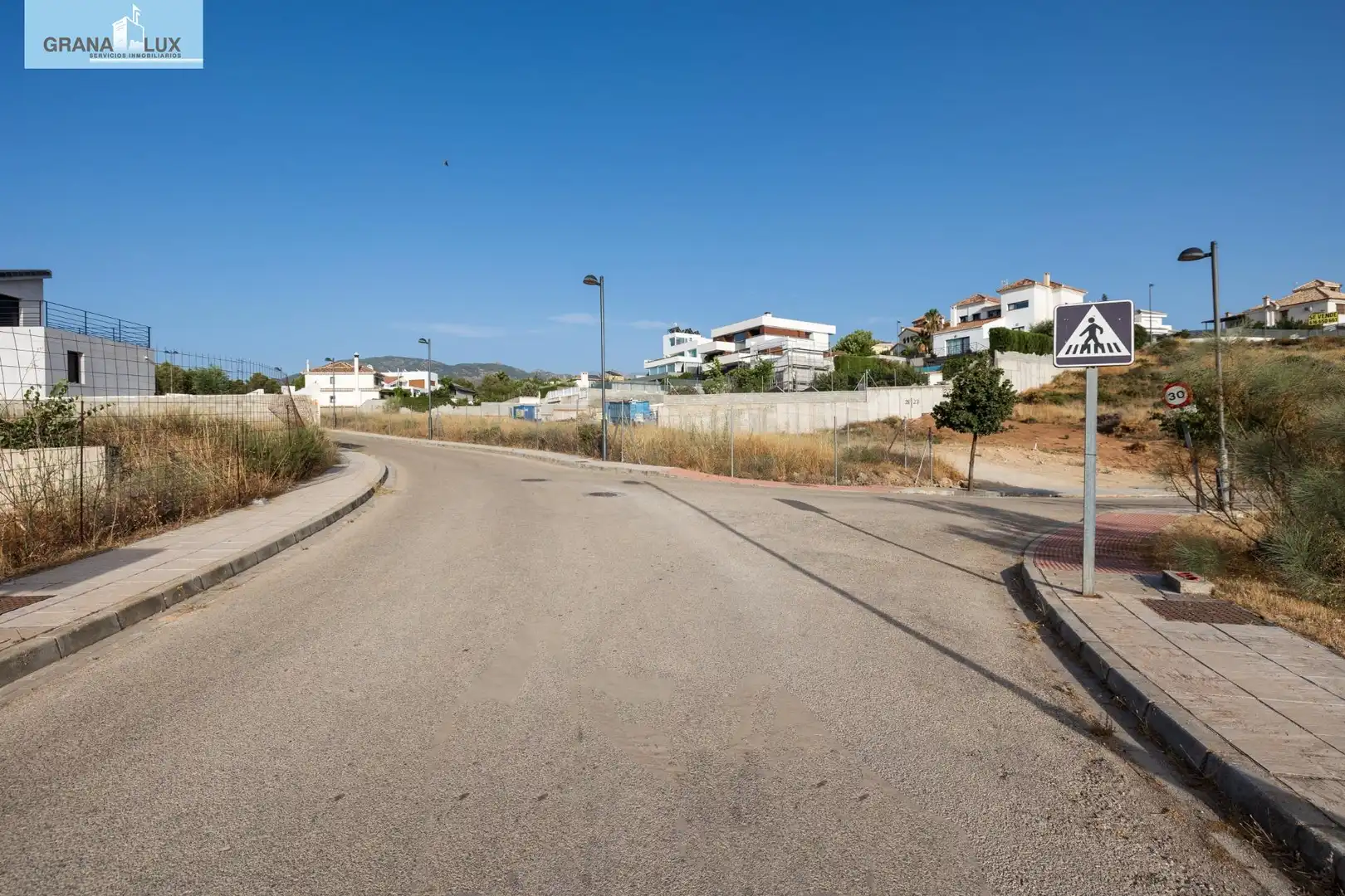 Wohnbaugrundstück zum Verkauf in Calle Cúllar Vega, imagen 2