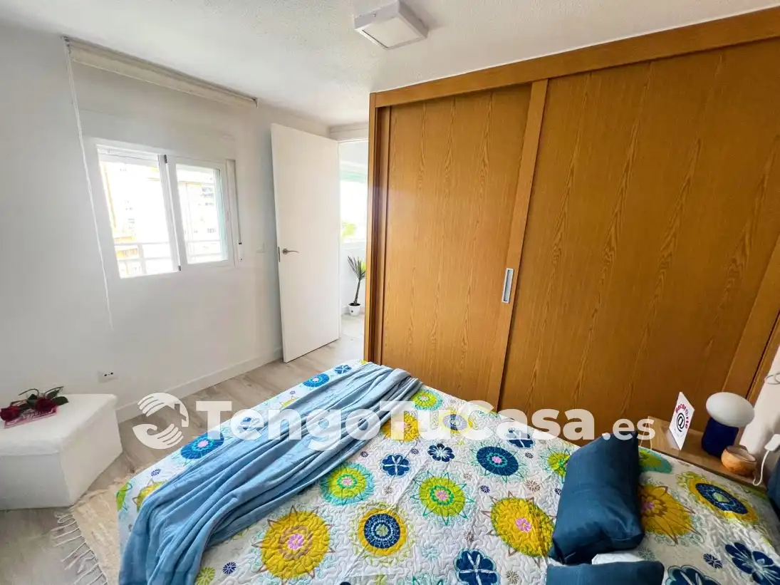 Bedroom of Flat for sale in Madrid  with Air Conditioner, Furnished and Oven