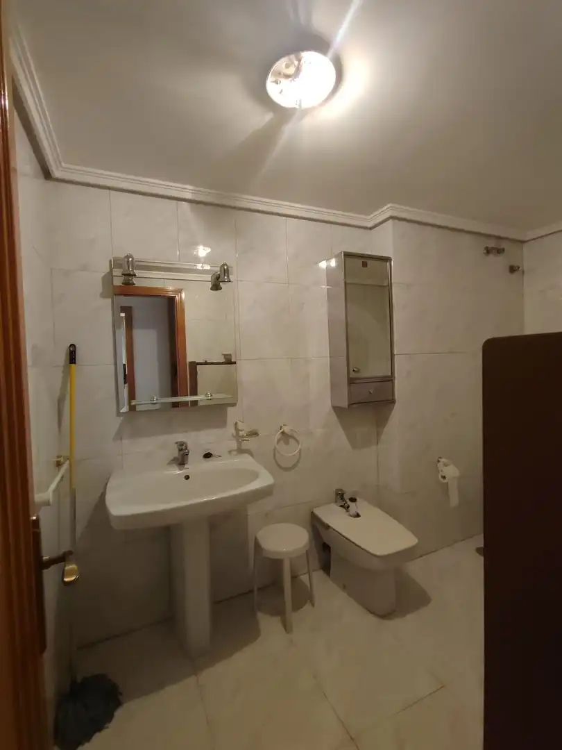 Bany de Dúplex en venda en Astorga amb Calefacció