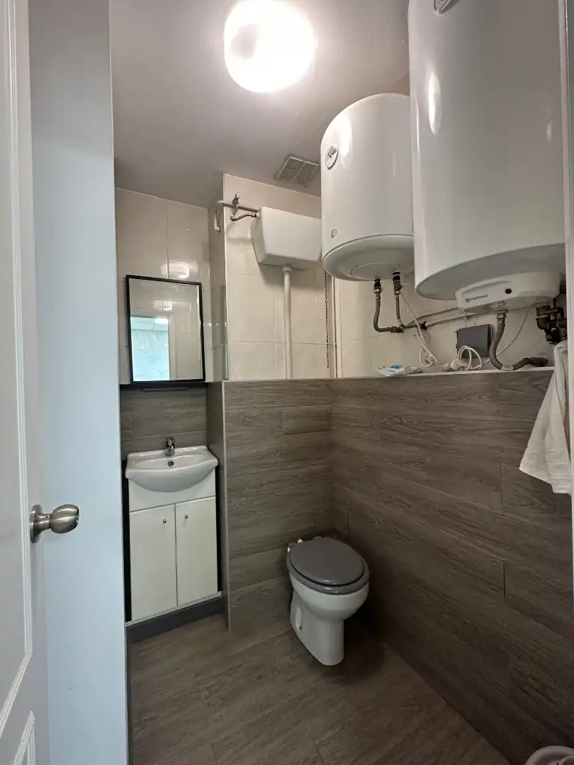 Bathroom of Commercial properties for rent in Santiago de Compostela 