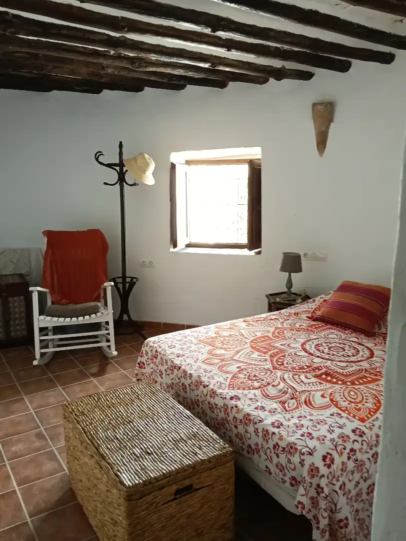 Dormitori de Finca rústica en venda en Bérchules amb Calefacció, Terrassa i Moblat