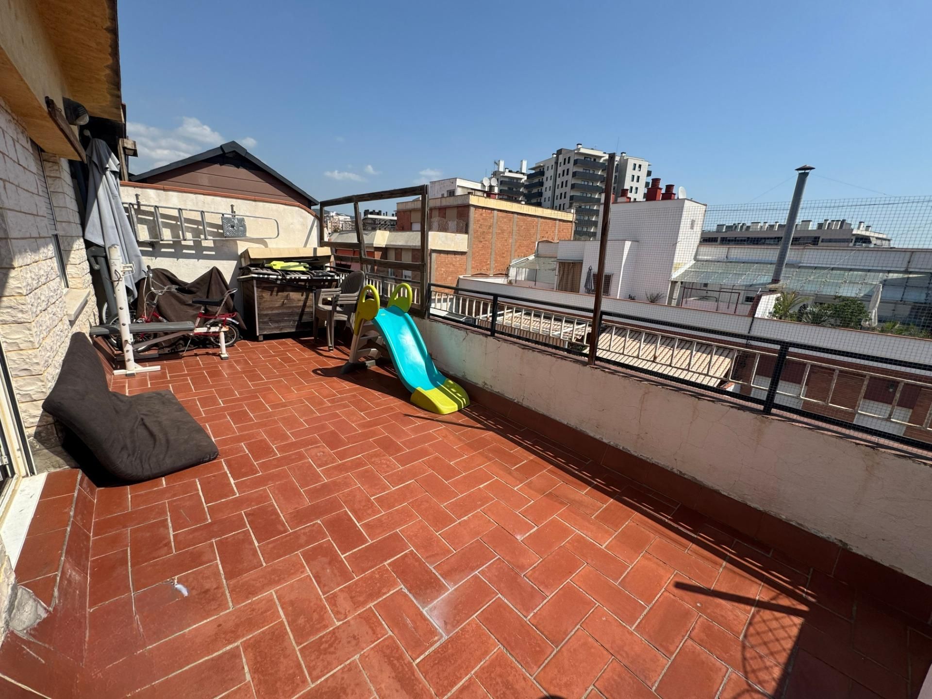 Terrassa de Àtic en venda en L'Hospitalet de Llobregat amb Aire condicionat, Calefacció i Parquet