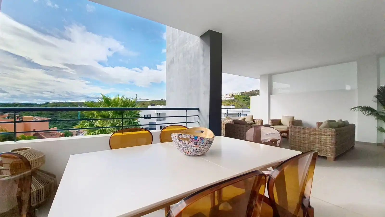 Apartament amb piscina en venda a Plaza de A.Galiano 3