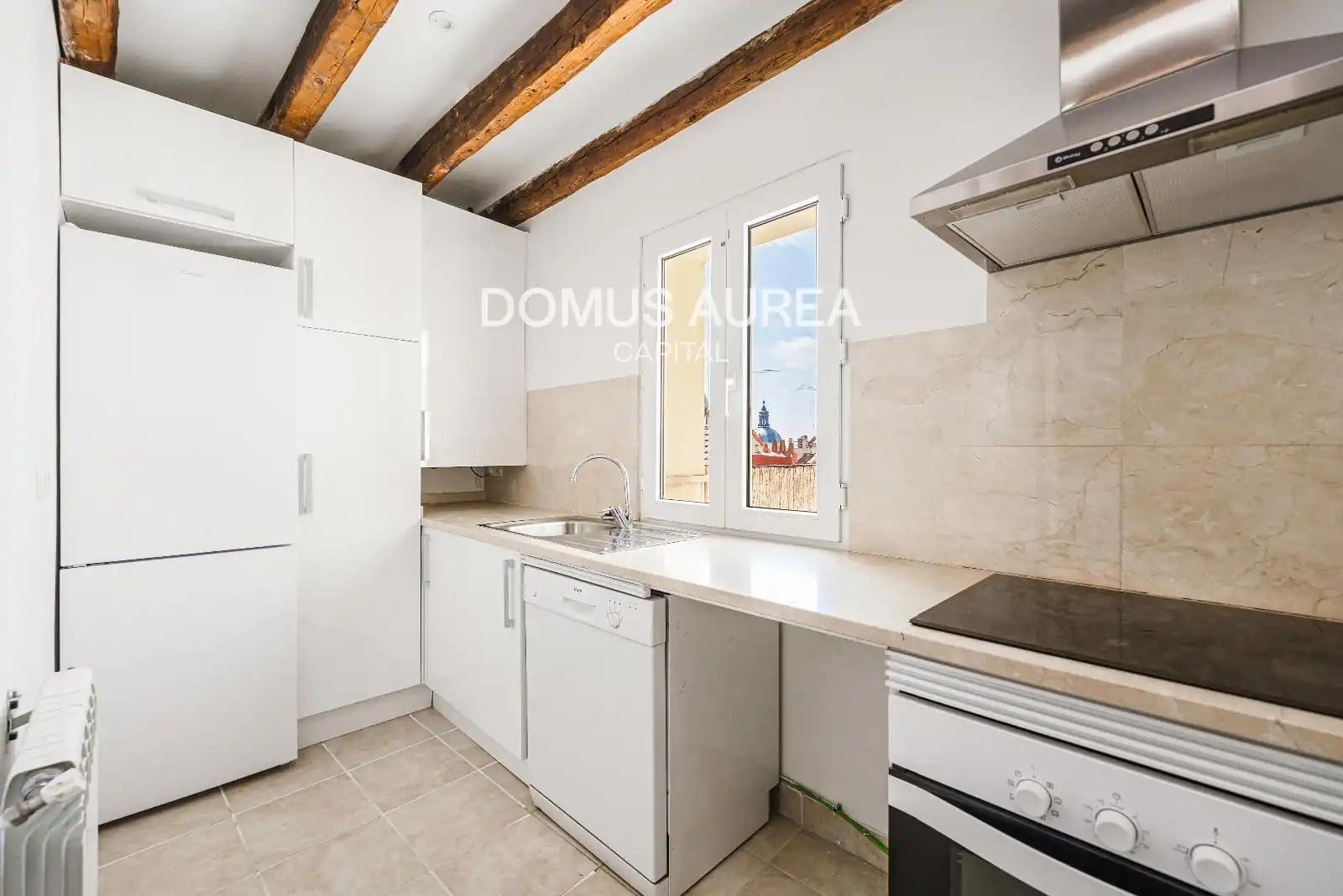 Cocina de Ático de alquiler en Madrid con Aire acondicionado, Calefacción y Parquet