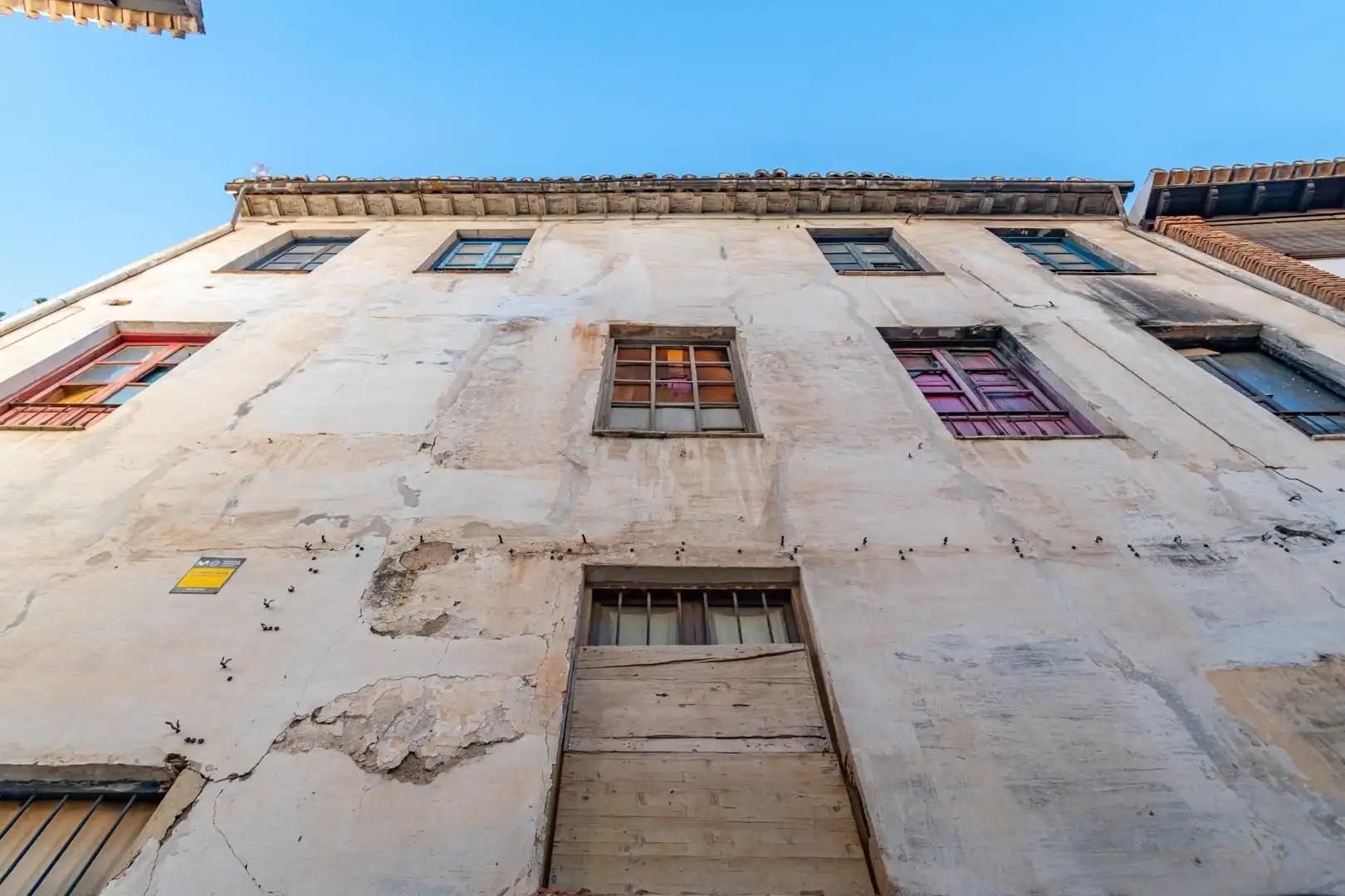 Vista exterior de Edificio en venta en Granada