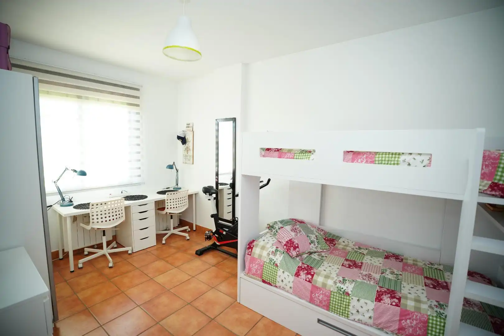 Dormitori de Casa o xalet en venda en Alcalá de Guadaira amb Aire condicionat i Terrassa