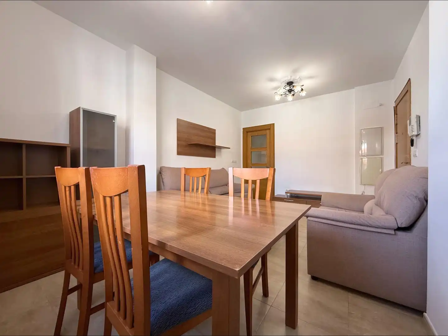 Comedor de Piso de alquiler en Albolote con Calefacción y Amueblado