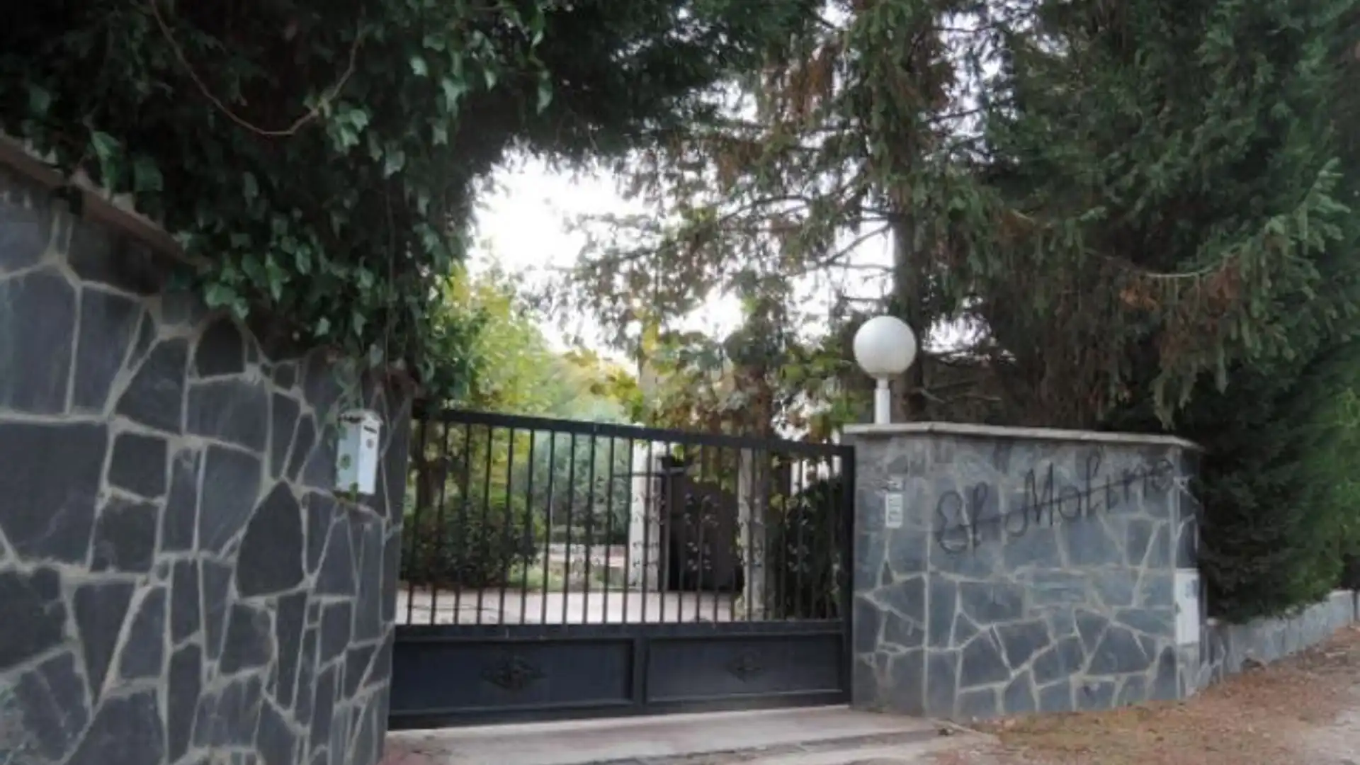 Houses for sale in C/ Aldehuela - Camino Rio , Cabrerizos