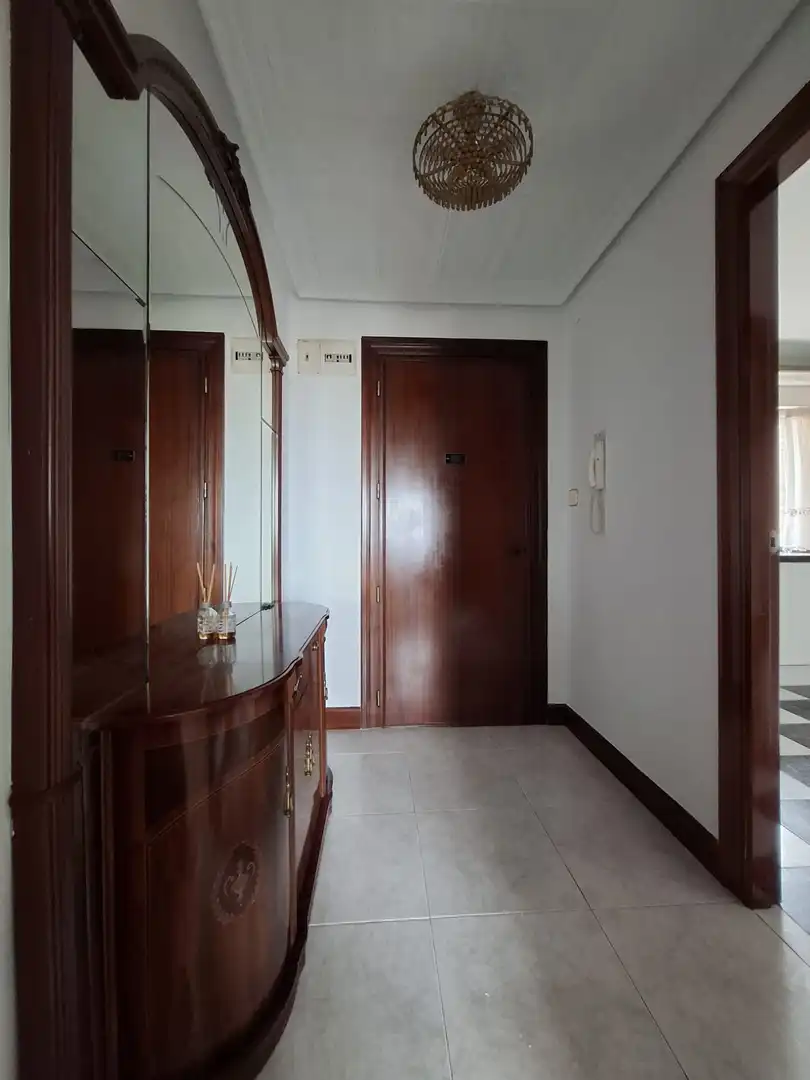 Wohnung zur Miete in Gijón  mit Heizung und Parkett