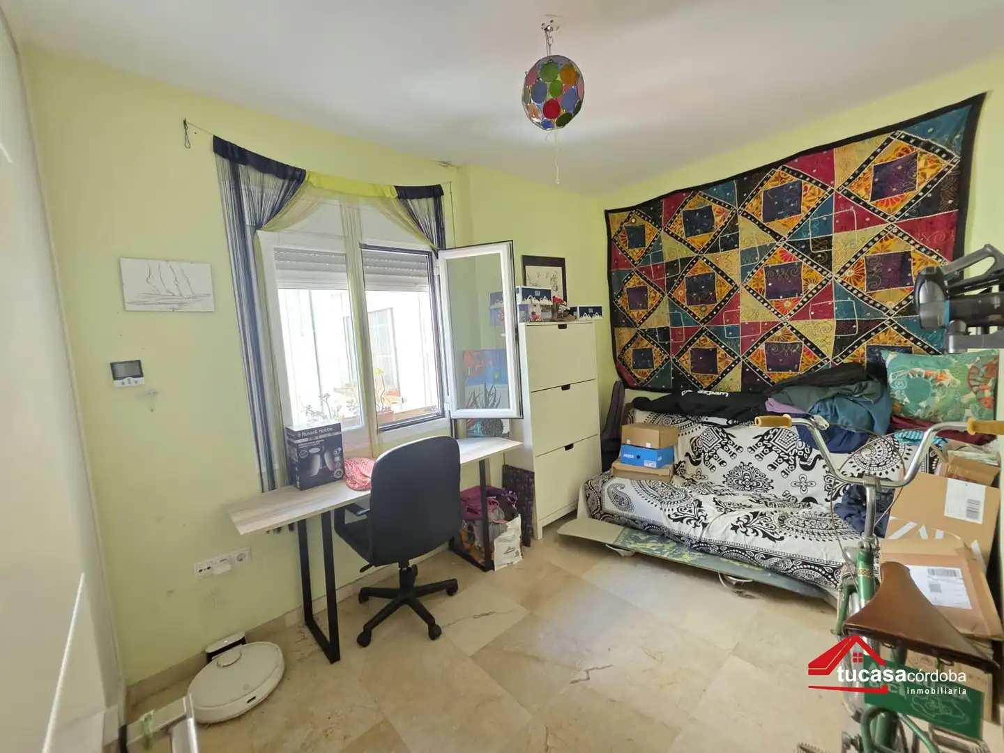 Bedroom of Flat for sale in Córdoba  with Air Conditioner, Terrace and Storage room