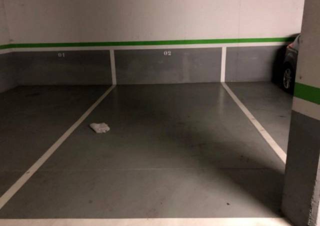 Garaje en Venta en Ciutat del Transport - La Salera