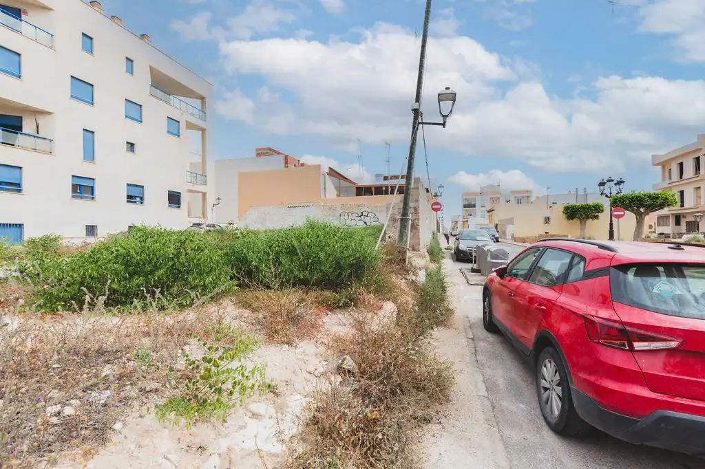 Terreno en venta en Garrucha