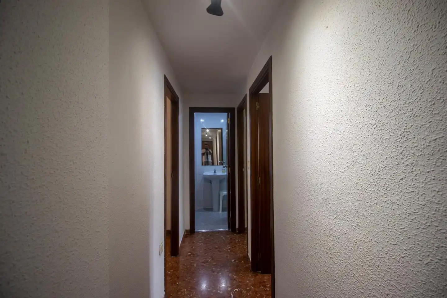 Flat for share in Valencia  with Air Conditioner and Furnished
