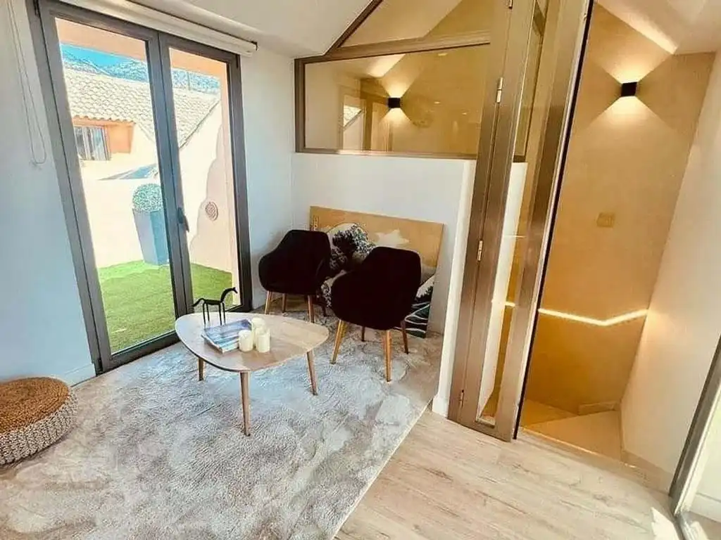 Sala de estar de Oficina en venta en Marbella con Calefacción y Terraza