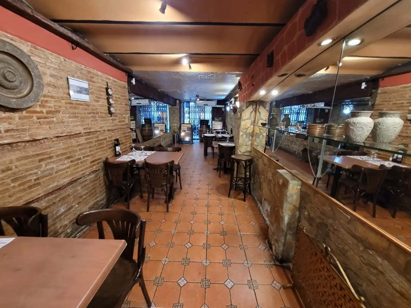 Local en traspaso en Barcelona con Aire acondicionado, Calefacción y Amueblado
