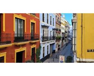 Exterior view of Flat for sale in  Sevilla Capital  with Air Conditioner, Storage room and Furnished