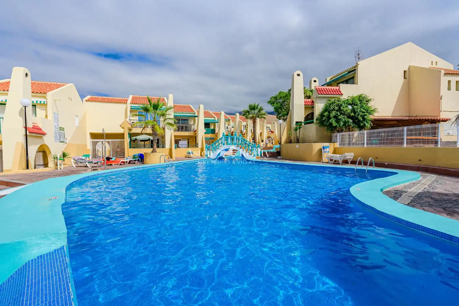 Swimming pool of Flat for sale in Adeje  with Terrace, Swimming Pool and Furnished