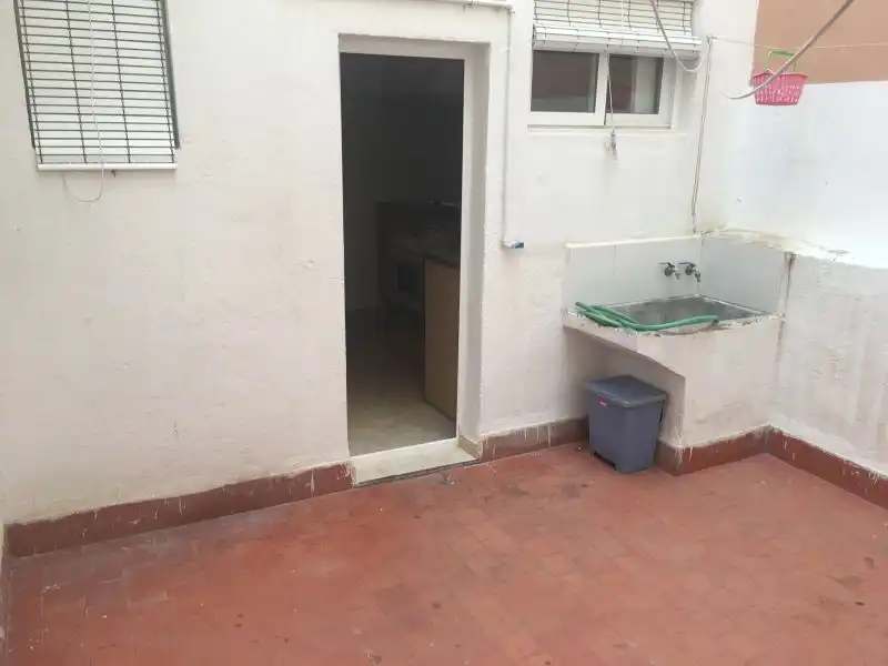 Wohnung zur Miete in Almería mit Klimaanlage und Möbliert