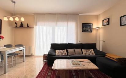 Sala d'estar de Casa o xalet en venda en  Barcelona Capital amb Calefacció, Terrassa i Traster