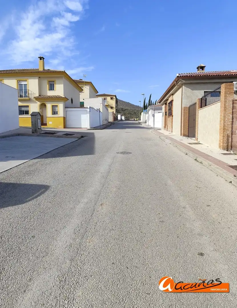 Vista exterior de Residencial en venda en Alameda