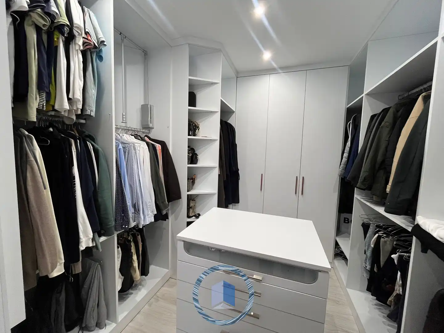 Habitación de Piso en venta en Montequinto con Jardín privado, Trastero y Piscina comunitaria